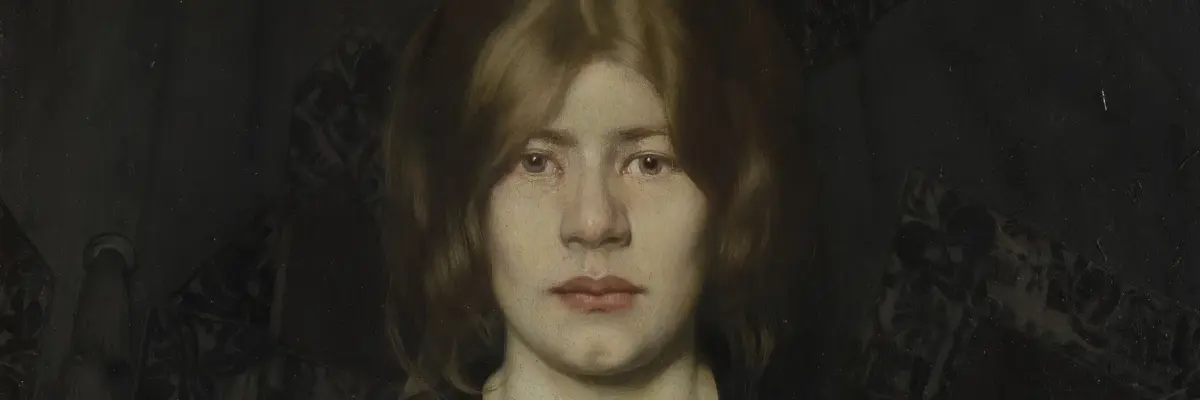 Portrait einer Frau vor schwarzem Hintergrund