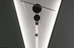 Rosa Barba, Color Clocks: Verticals Lean Occasionally Consistently Away from Viewpoints, 2012 Ansicht der Installation: Color Clocks