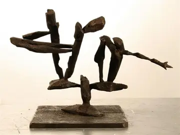 gestaltlose Skulptur mit Verzweigungen