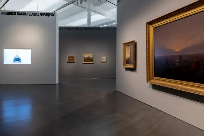 Ausstellungsansichten "Träume von Freiheit. Romantik in Russland und Deutschland"