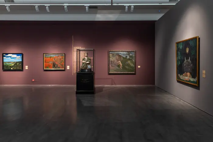 Ausstellungsansicht "Weltflucht und Moderne. Oskar Zwintscher in der Kunst um 1900"